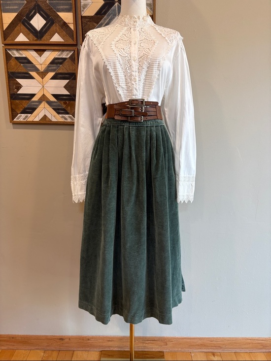 Ralph Lauren Dresses & Skirts - Vintage Ralph Lauren Green Cotton Corduroy Prairie Midi Skirt size 6